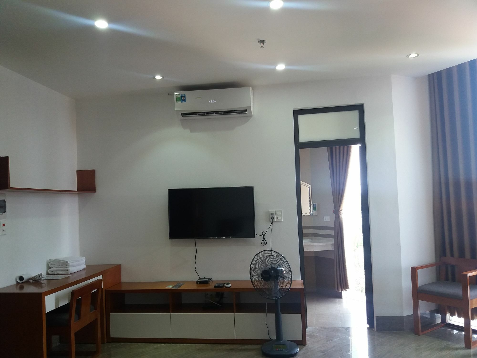 Haengbok Hotel Bac Ninh Bagian luar foto